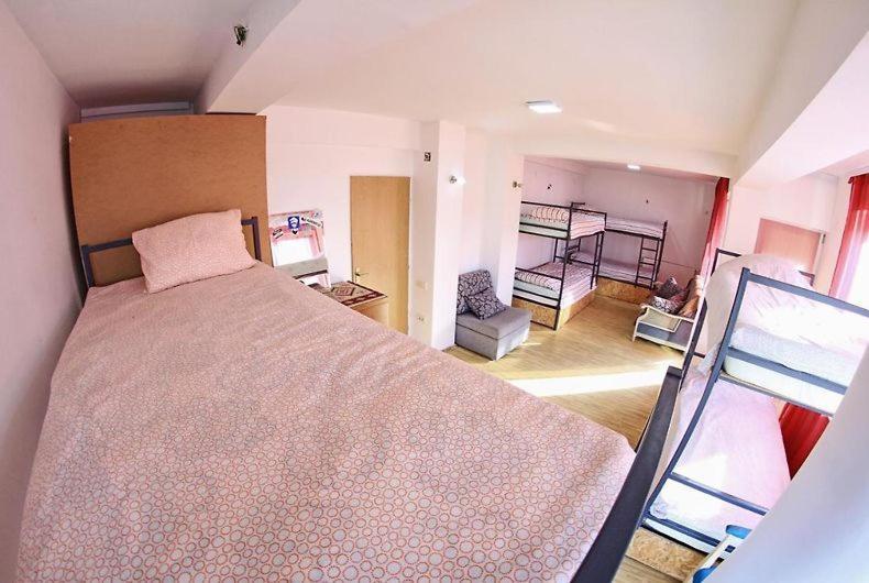 Golden Age Hostel Ohrid Luaran gambar